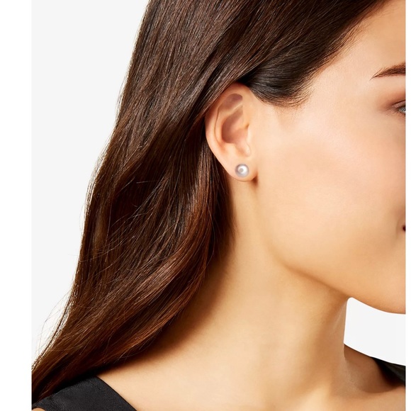 Pink Freshwater Pearl (8mm) Stud Earrings in Sterling Silver - Picture 3 of 4